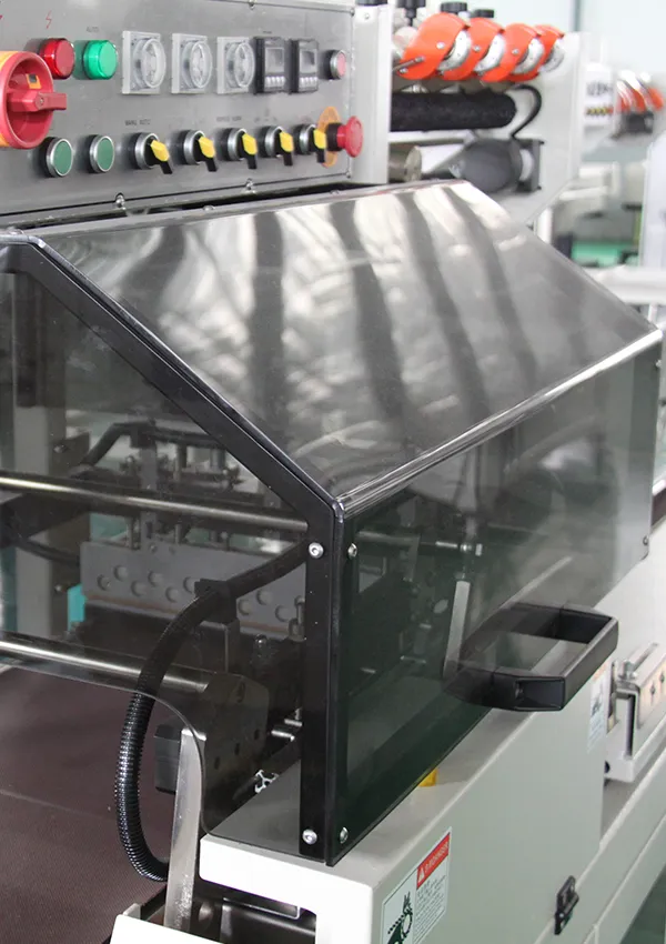 Shrink Wrapping Machine